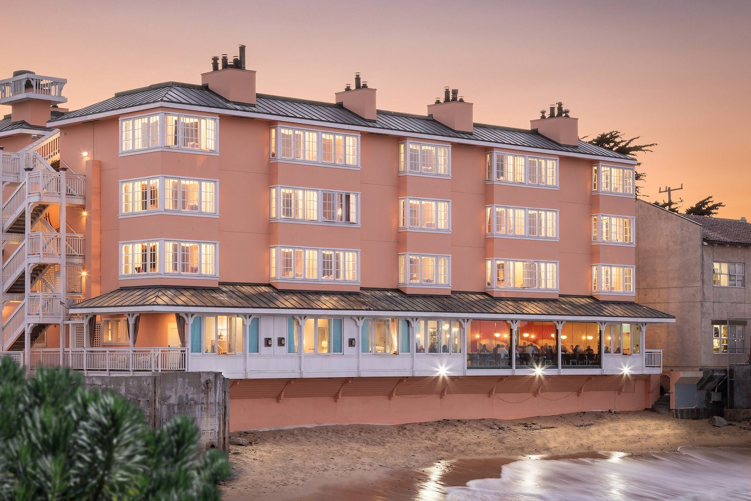 Check Off Your Summer Bucket List: Unforgettable Central Coast Adventures Await at the Inns of Monterey