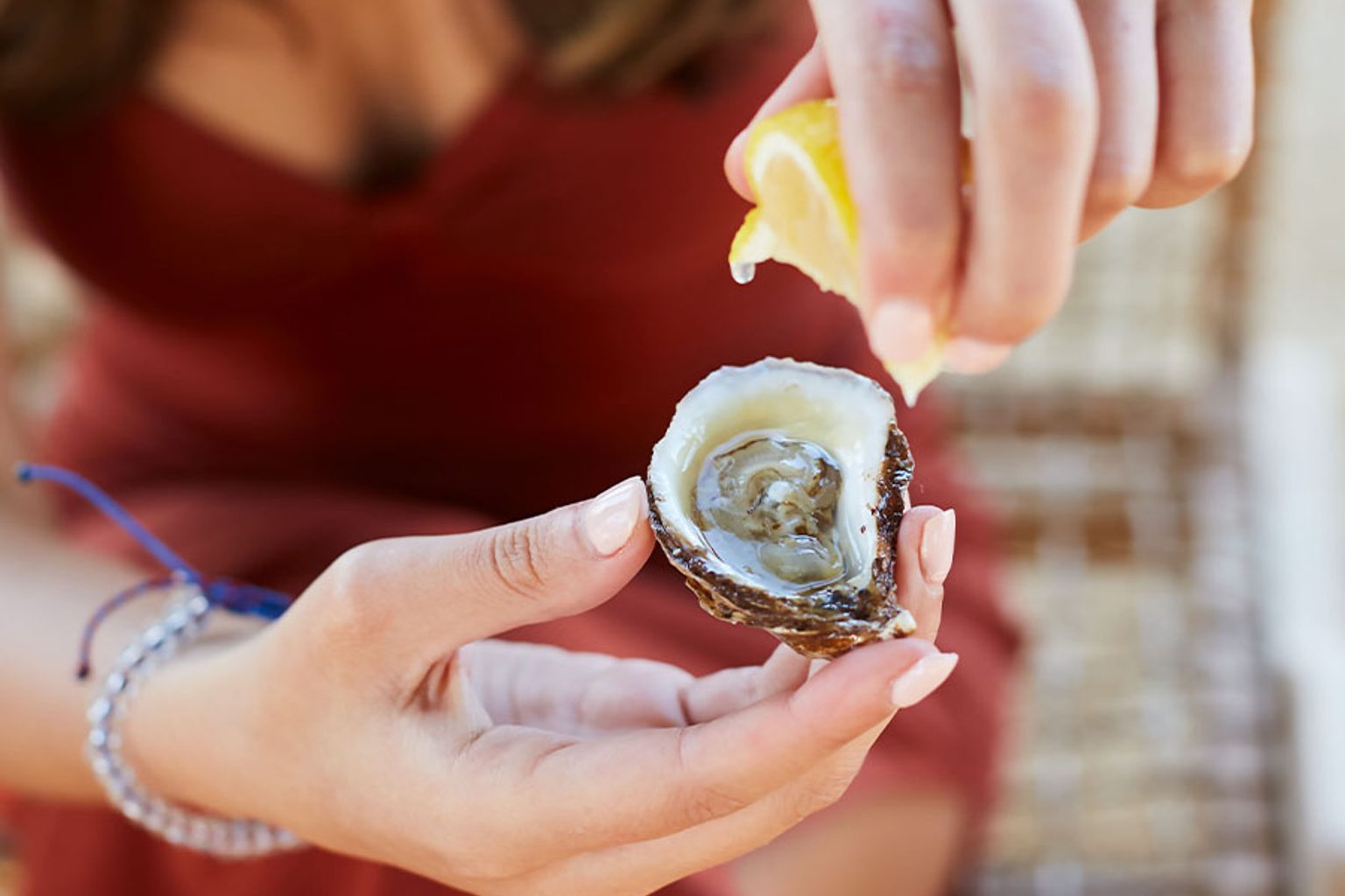 Lucky Shuck Hosts 6th Annual Oyster Eating Contest in Jupiter
