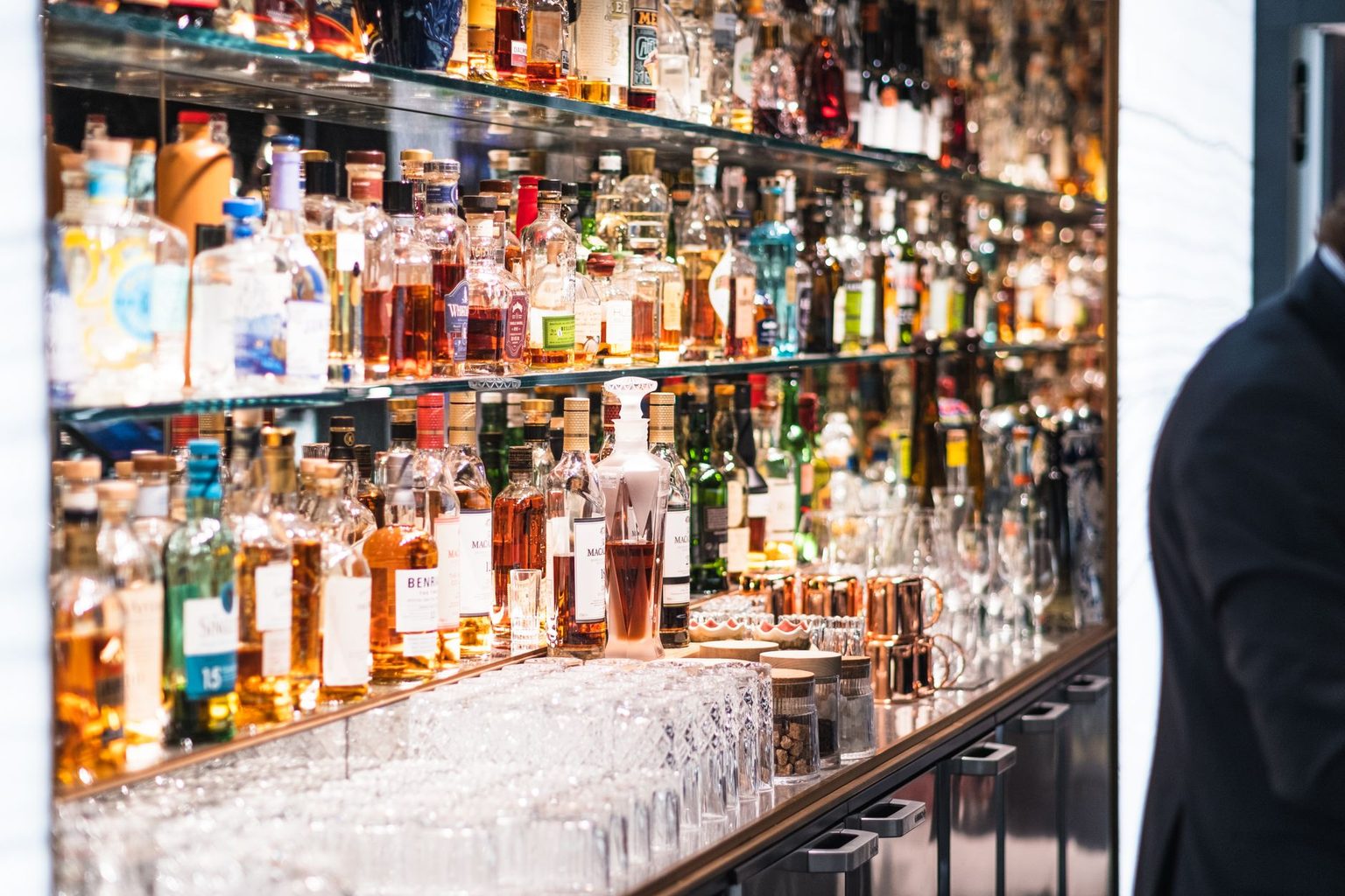 Macallan and Palace Hotel Madrid Launch Whisky-Focused Afternoon Tea