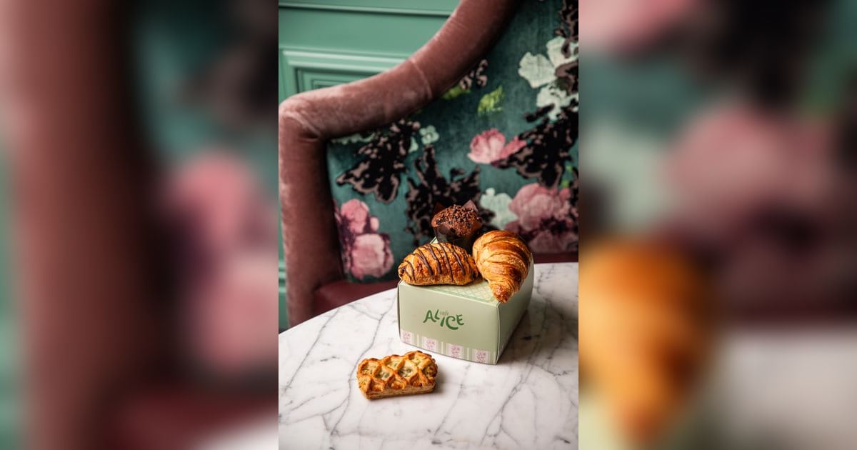 Roosevelt New Orleans Opens Café Alice, Themed All-Day Dining Concept