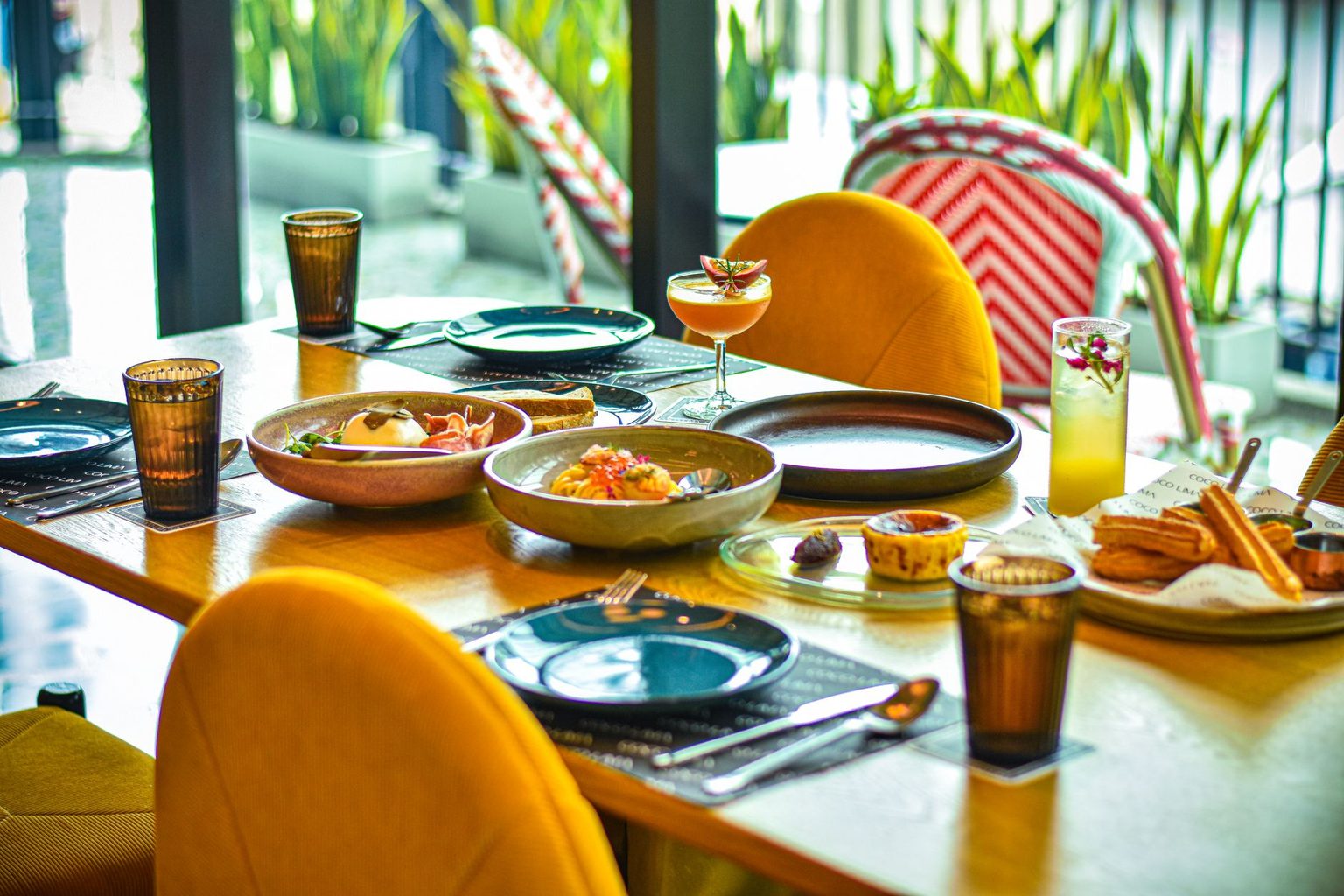 Snooze Eatery Adds DIY Mimosas, Fall Menu Items