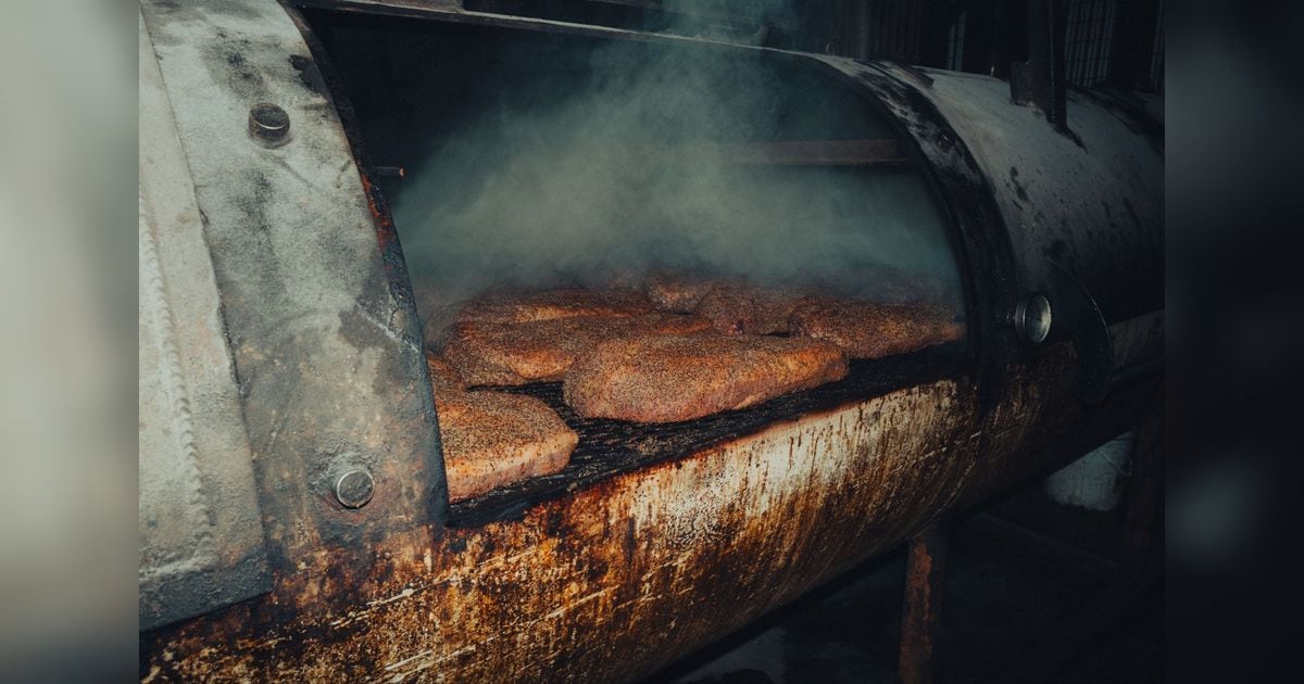 Terry Black's Barbecue Scales With 24/7 Smoking, High-Volume Service Model